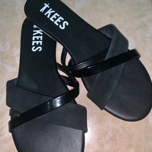 TKEES Sandal